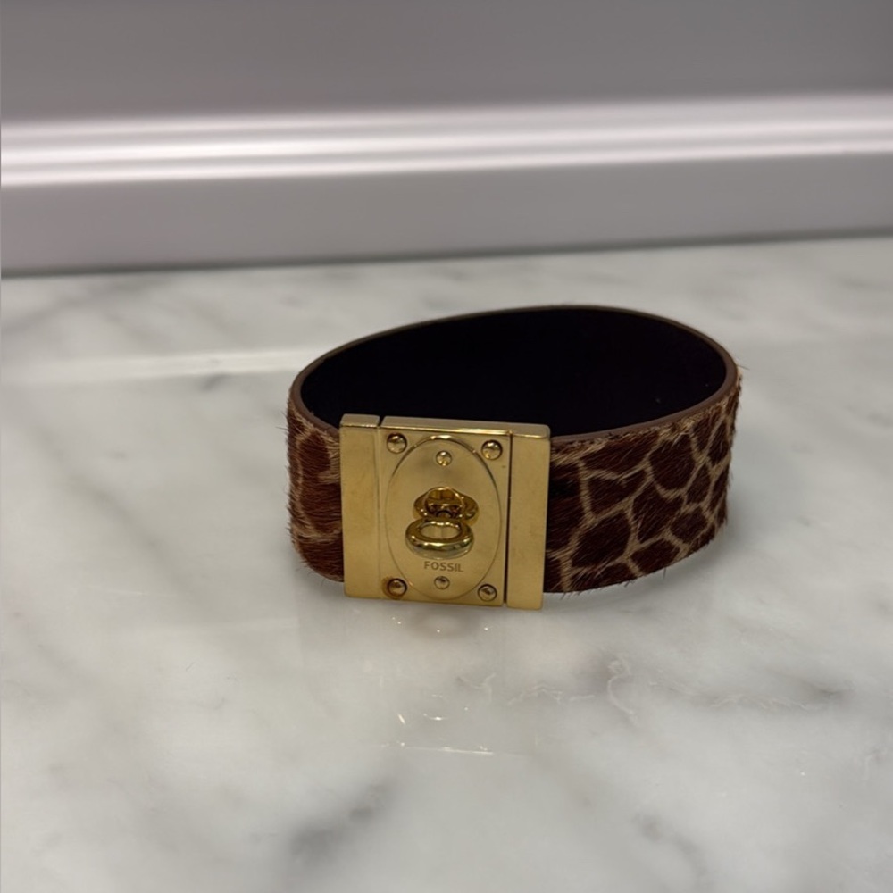 Fossil Giraffe Bracelet